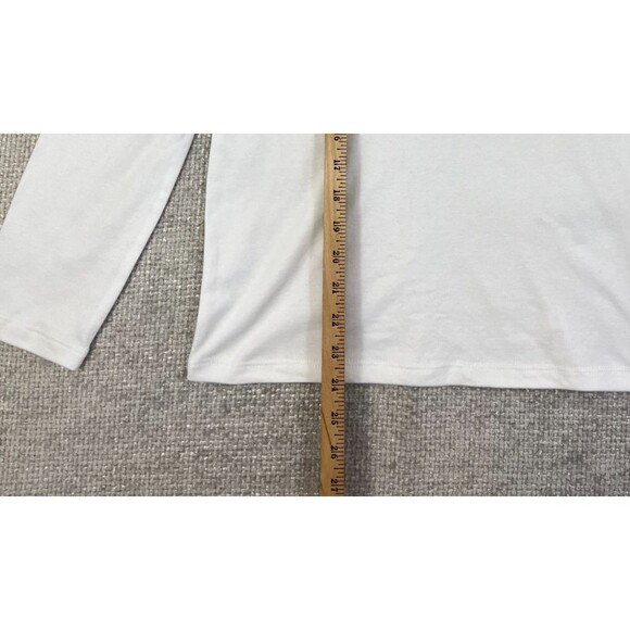 NEW I'm Dreaming Of A White Christmas T-Shirt Women's Large White MC Sportswear - Picture 6 of 6